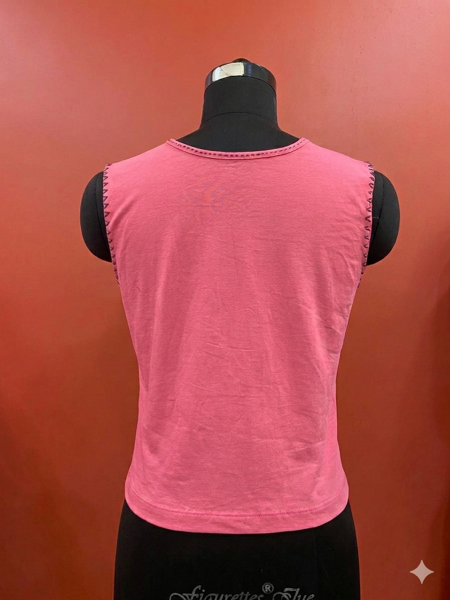 SLEEVELESS TSHIRT