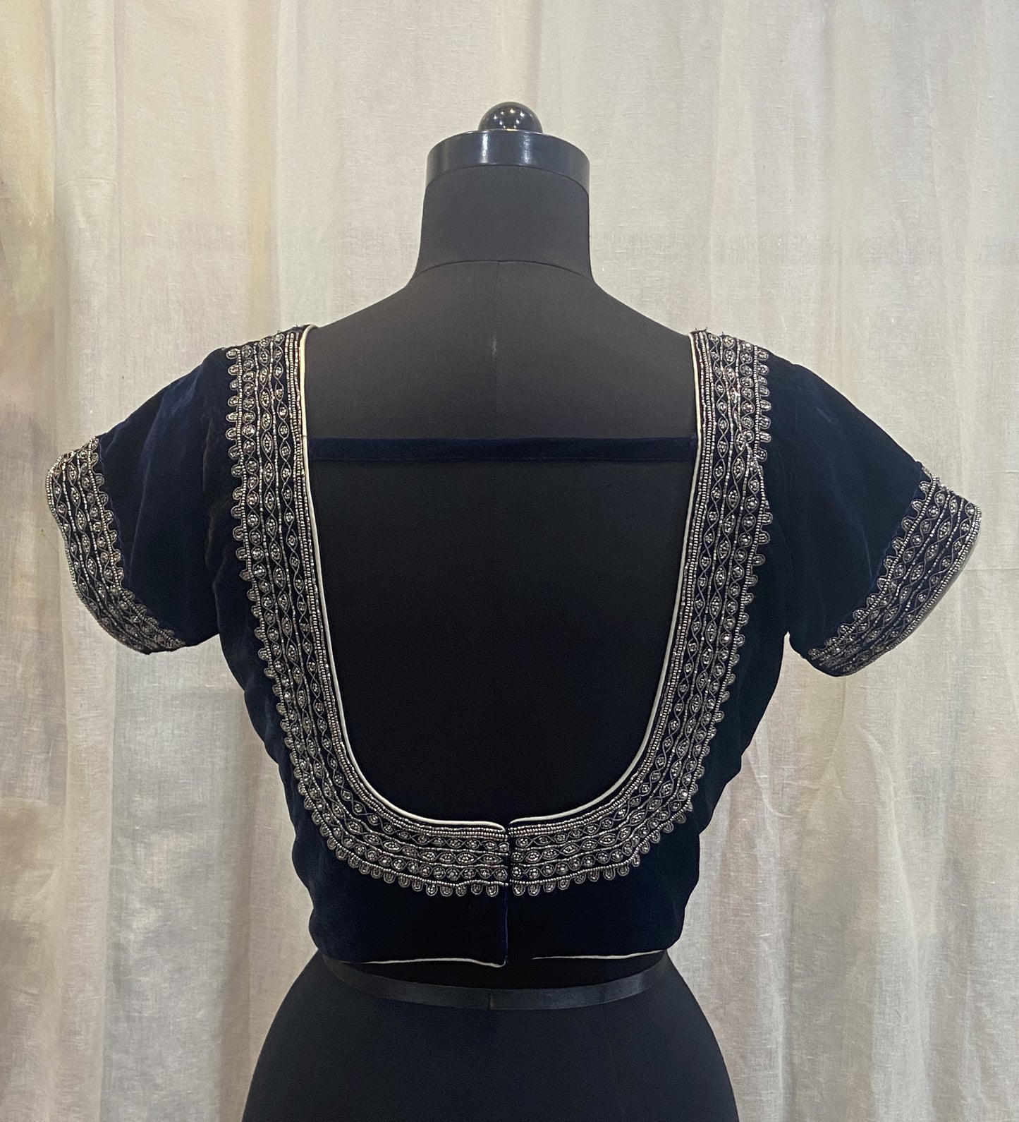 VELVET BLOUSE - BLUE