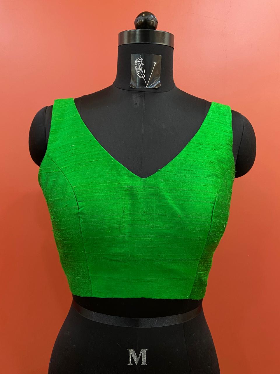 SILK SLEEVELESS BLOUSE