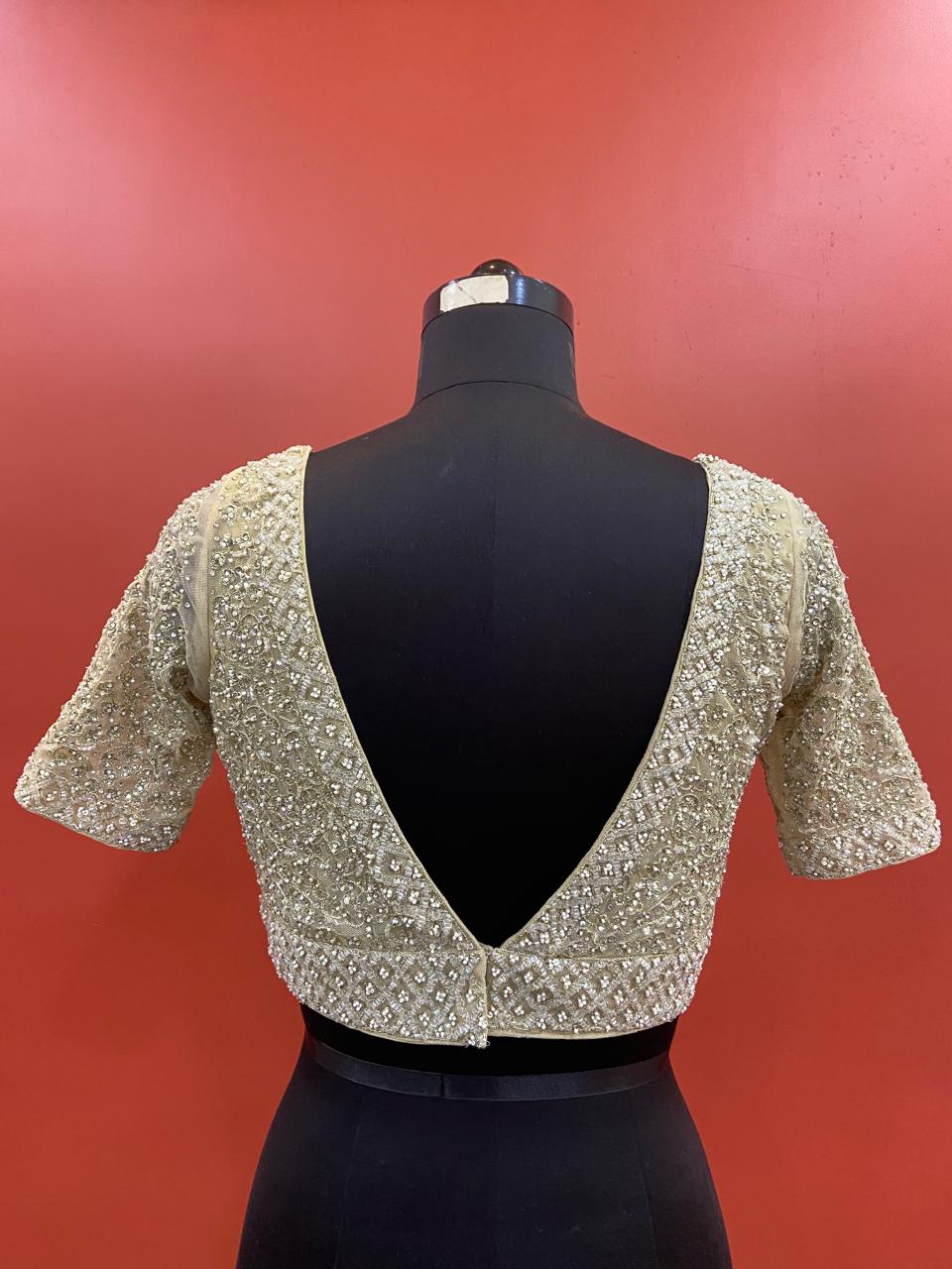 EMBROIDERED BLOUSE