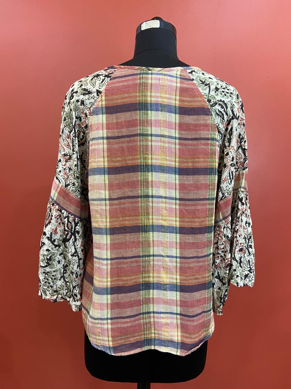 LOOSE FIT TOP