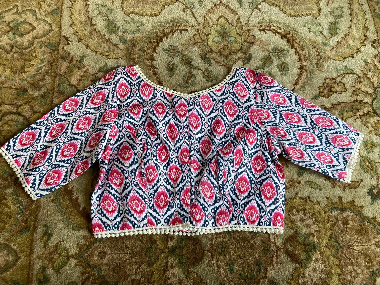 BLOUSE