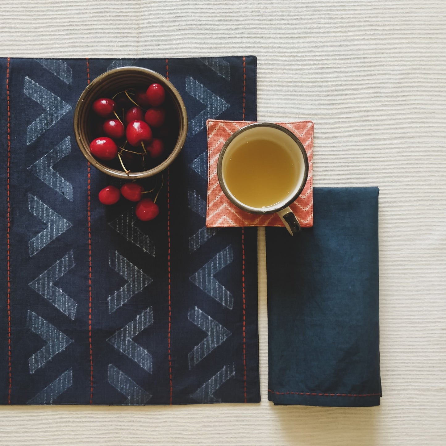 TABLE LINENS (set of 19 pcs)