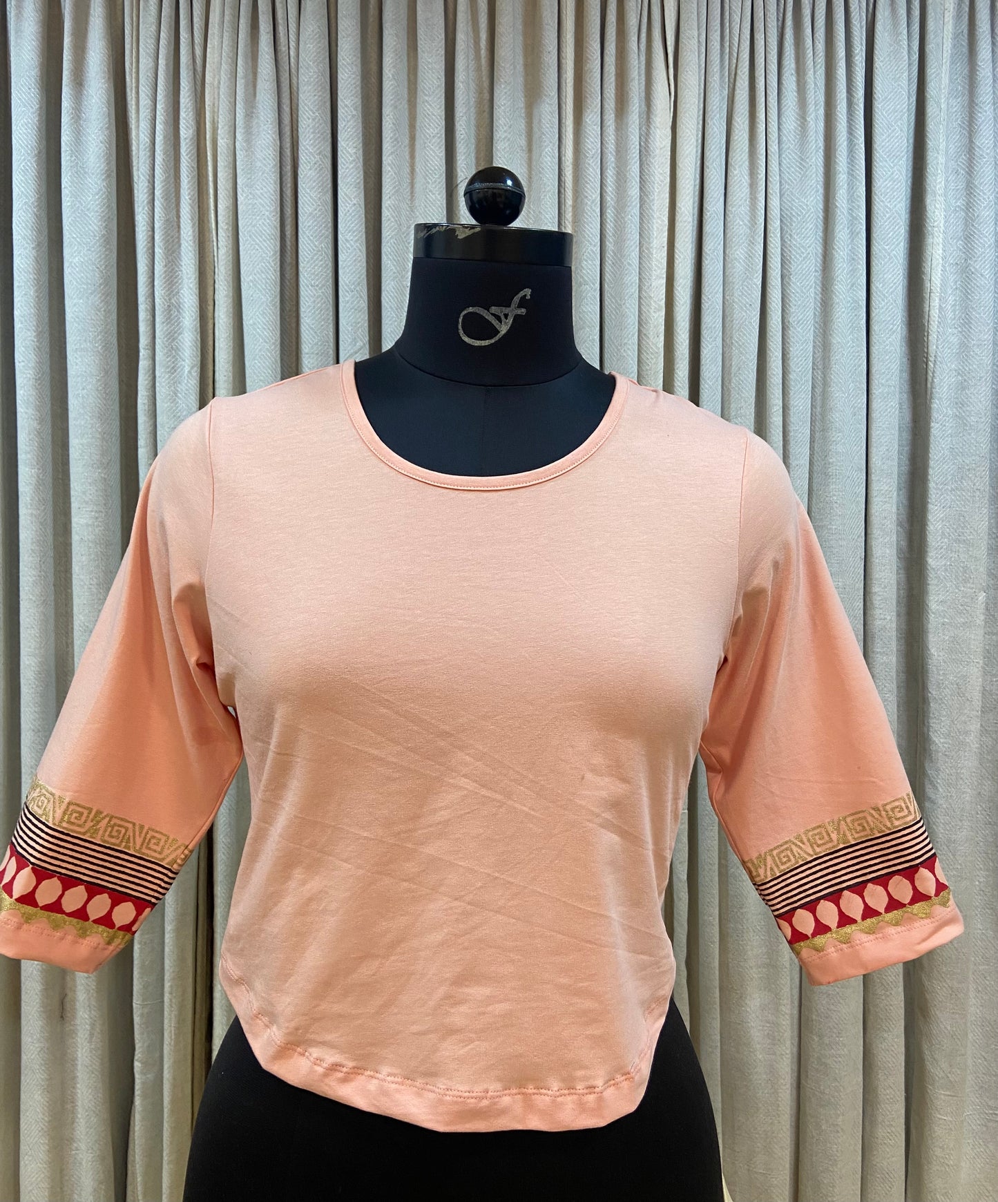 BLOCK PRINTED TSHIRT - Peach