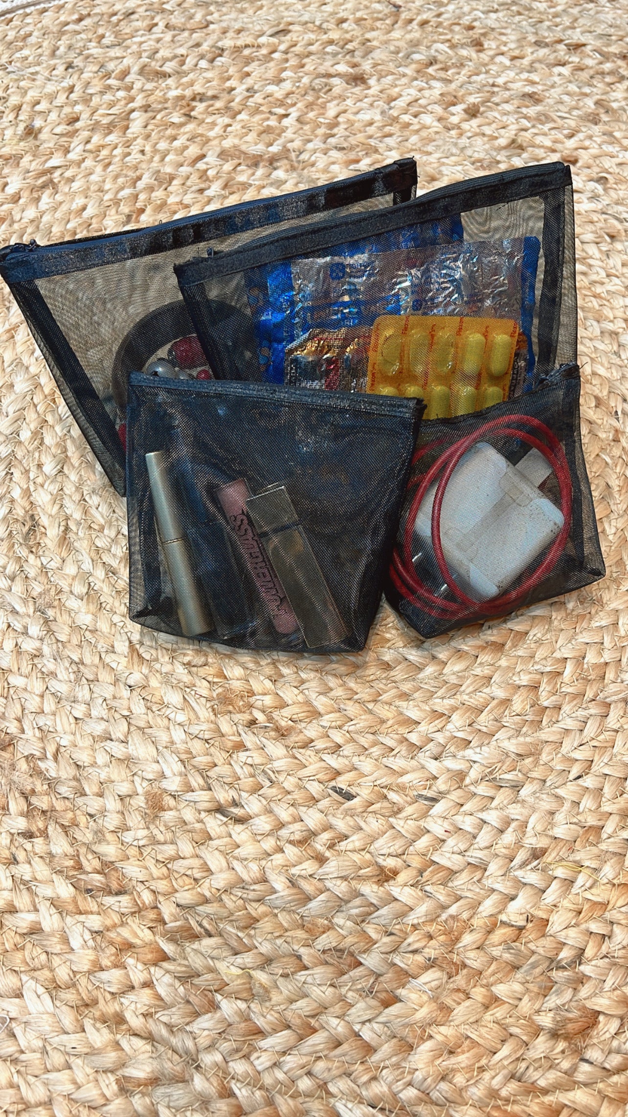 POUCH