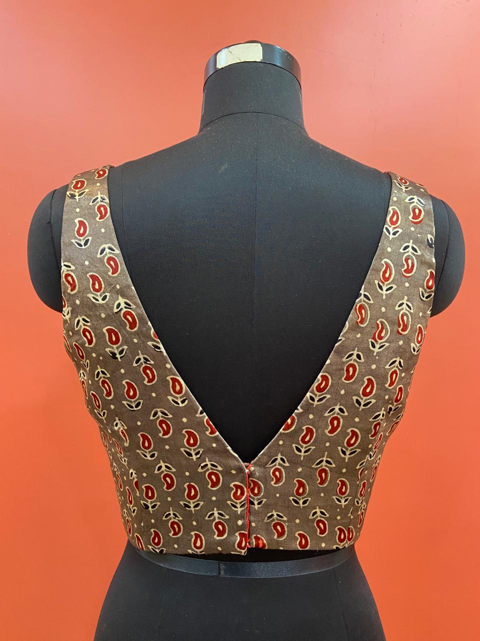 Sleeveless blouse