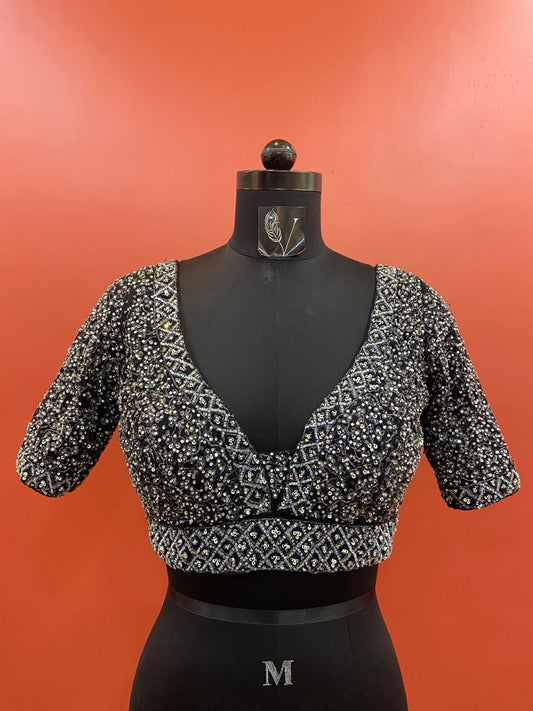 EMBROIDERED BLOUSE