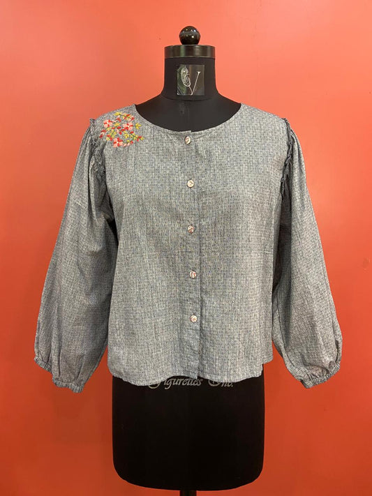 LOOSE FIT TOP