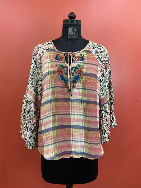 LOOSE FIT TOP