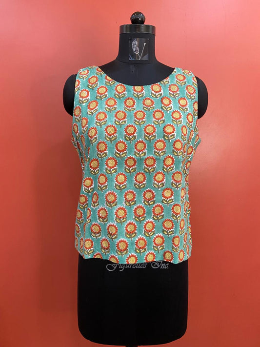LOOSE FIT TOP