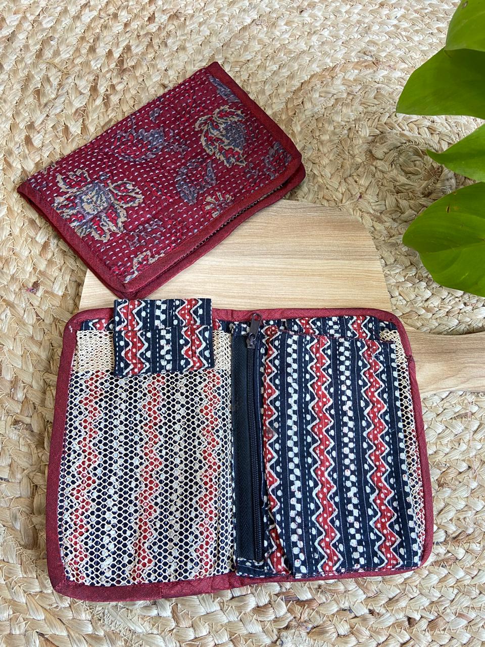 Mobile pouch