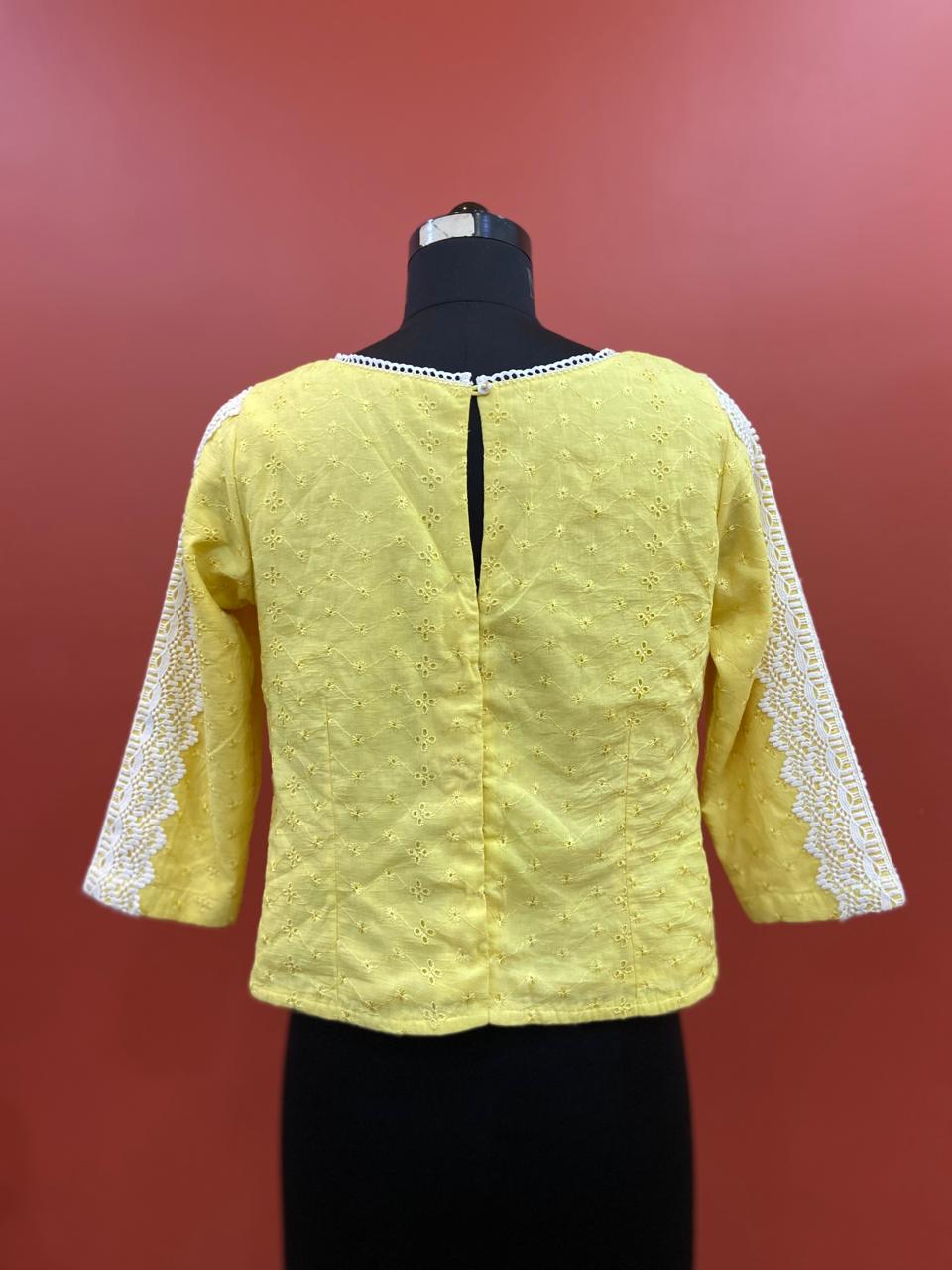 BLOUSE
