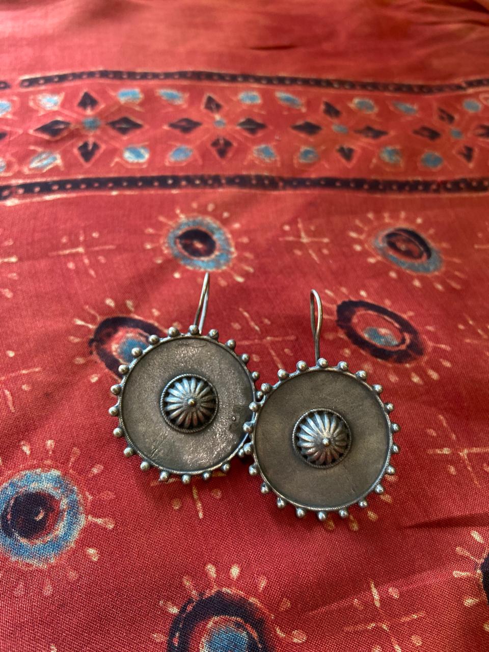OXIDISED EARRING