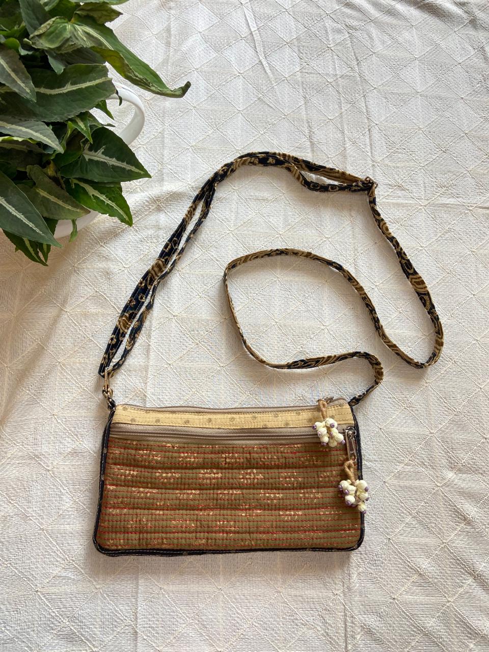 SLING BAG