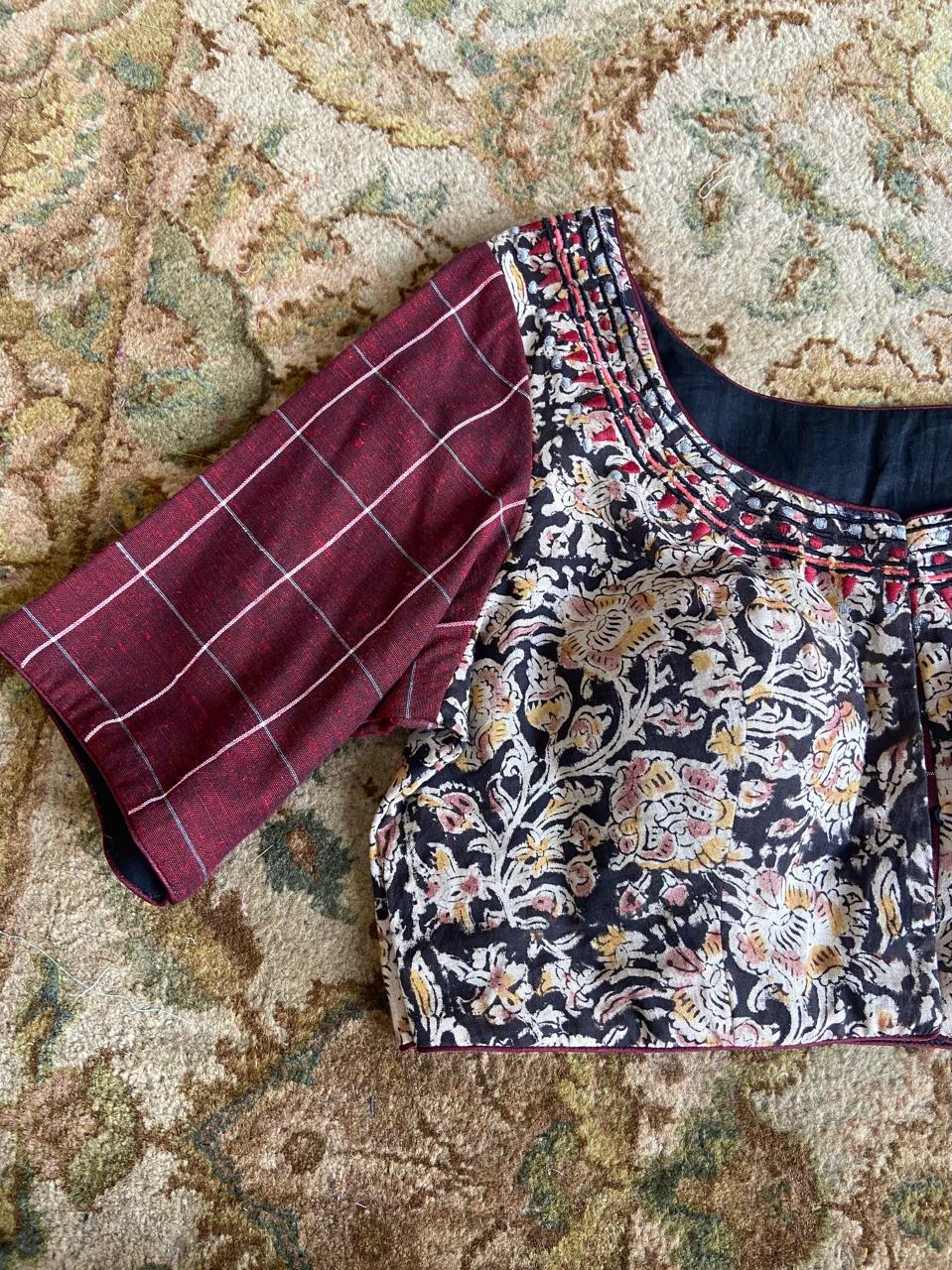 BLOUSE