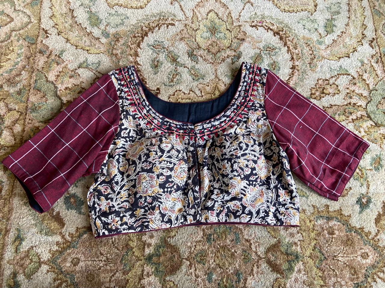 BLOUSE
