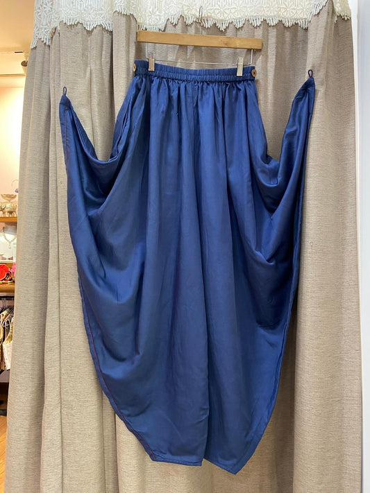Dhoti pant