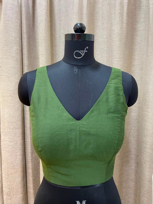 Sleeveless blouse