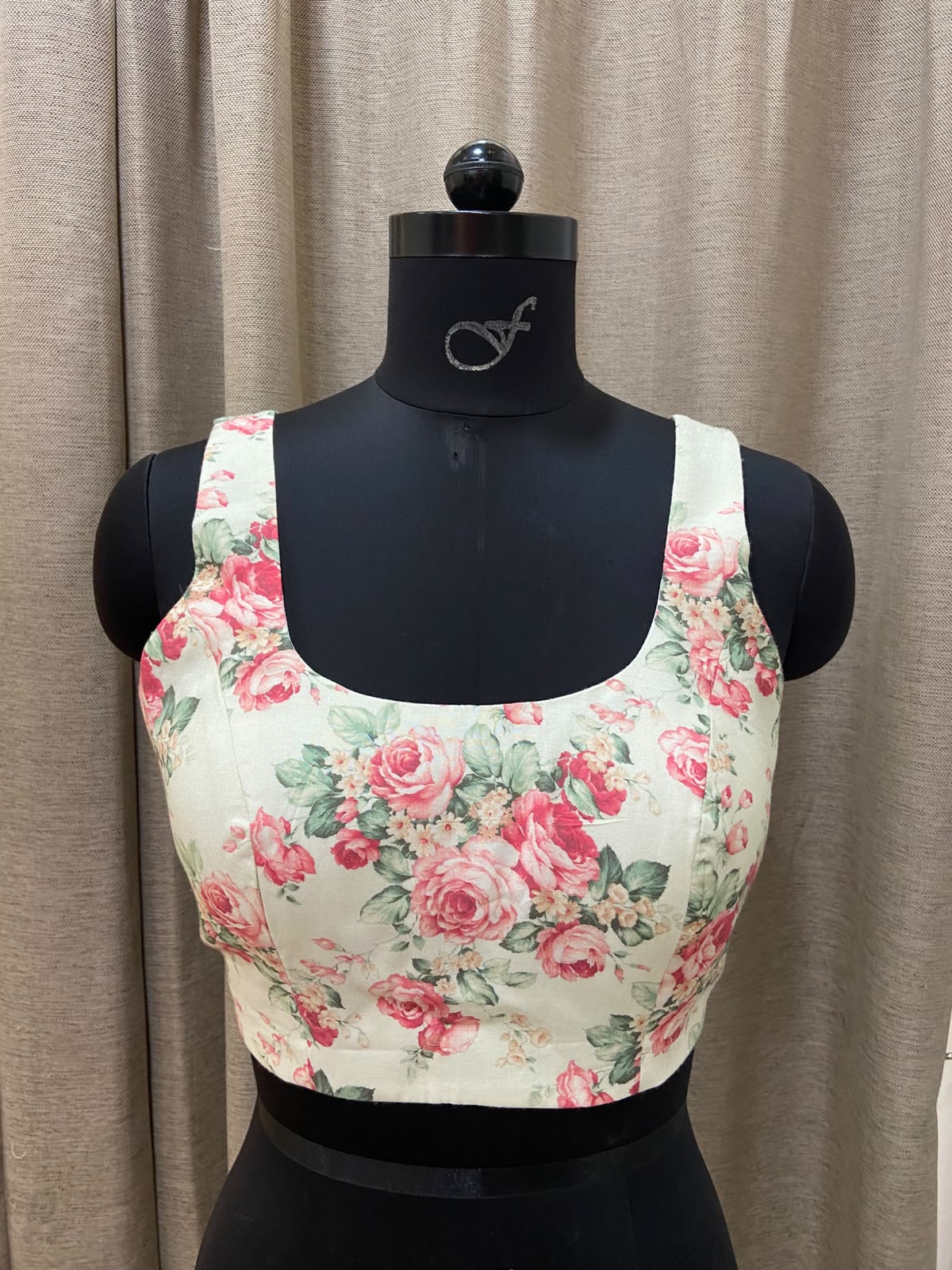 Sleeveless blouse