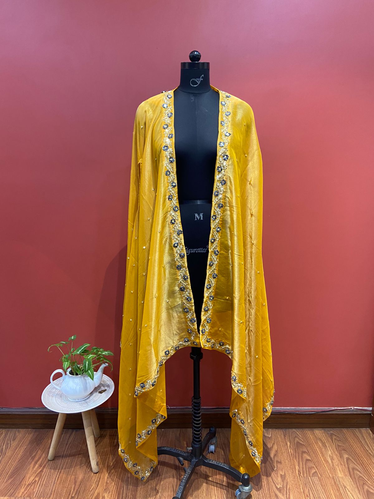 Afreen – Gold